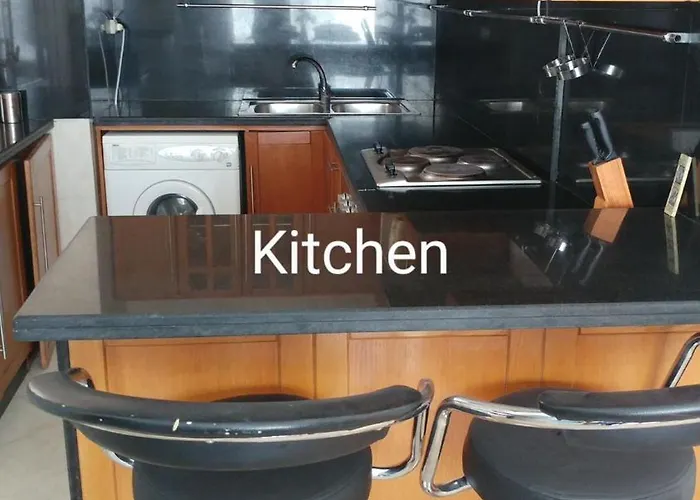 Villa Modern Family